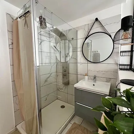 Apartment Clovis - Hypercentre Avec Balcon Et Parking Reims