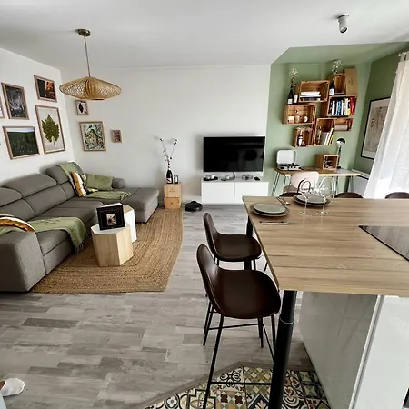 Apartment Clovis - Hypercentre Avec Balcon Et Parking Reims